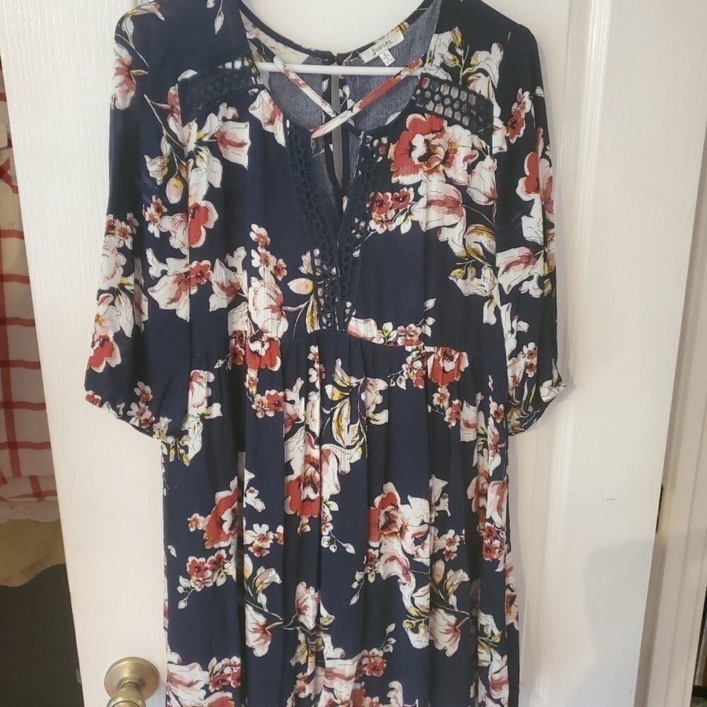 JODIFL NAVY floral flowy tunic dress